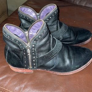 Blackstone Split Strap Zipper Ankle Bootie Black